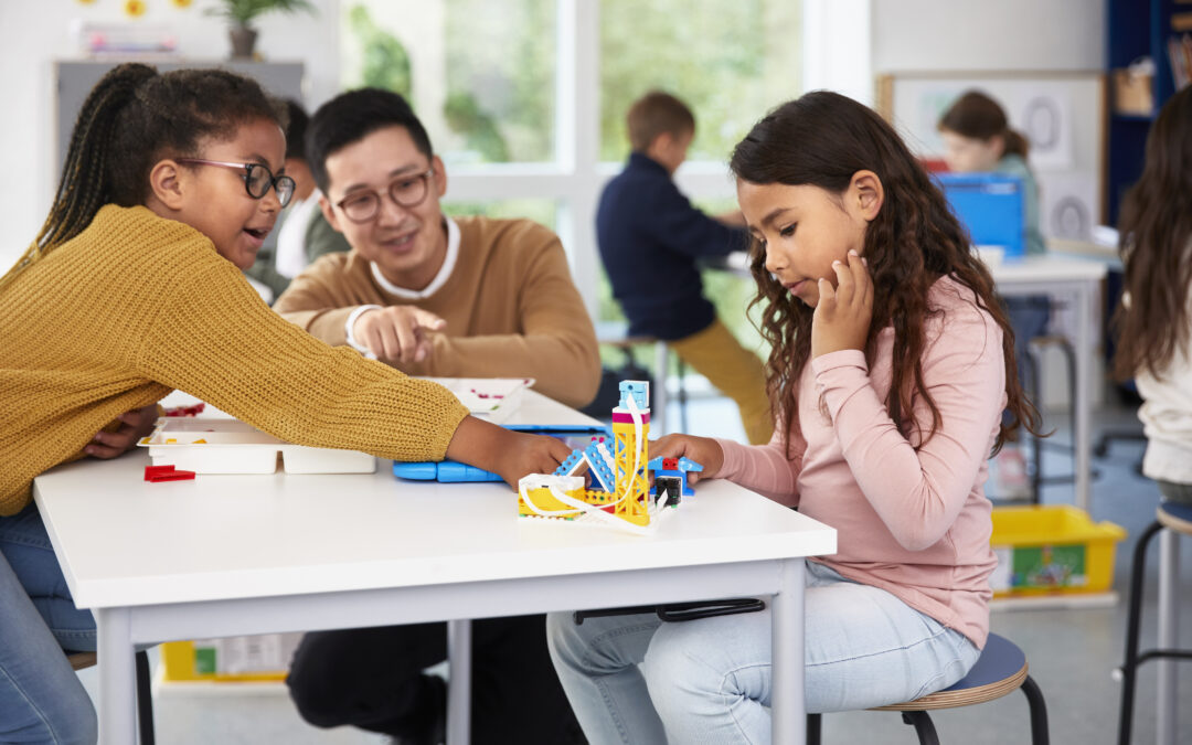 STEM για παιδιά: Πώς θα διατηρήσετε ένα εκπαιδευτικό συνεχές στα μαθήματά σας